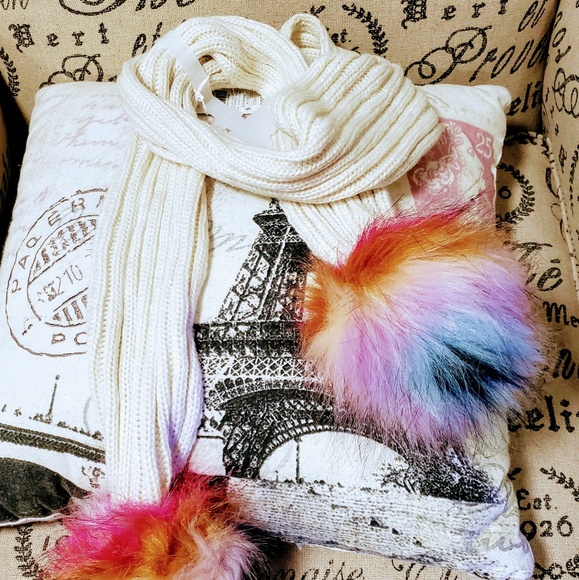 Cat and Jack faux fur pom scarf, New濾泥 - Picture 3 of 5